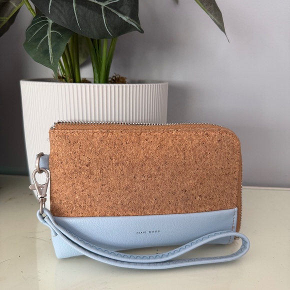 Pixie Mood Wristlet - Picture 1 of 3